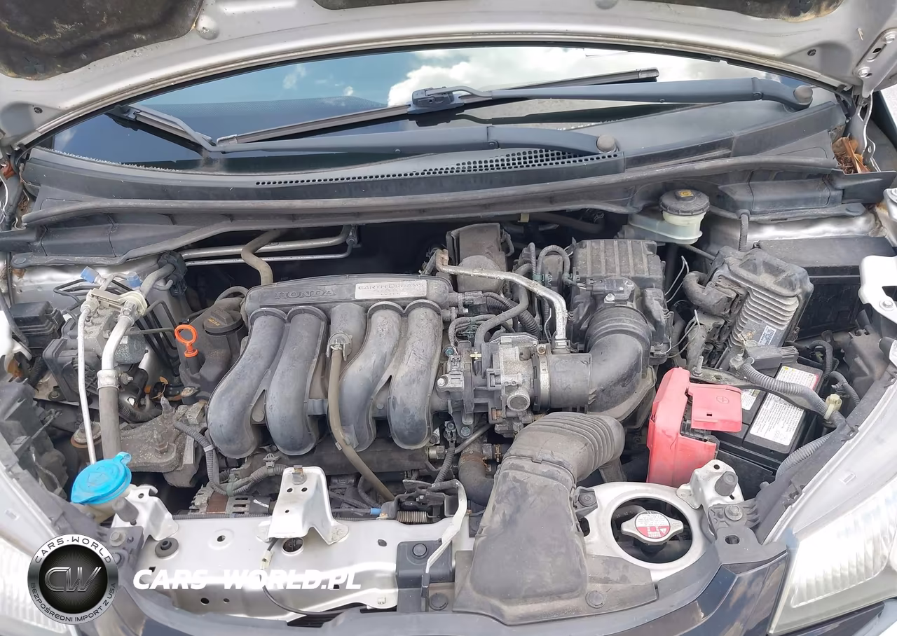 2015 Honda Fit Lx VIN:3HGGK5H58FM740716 - 10