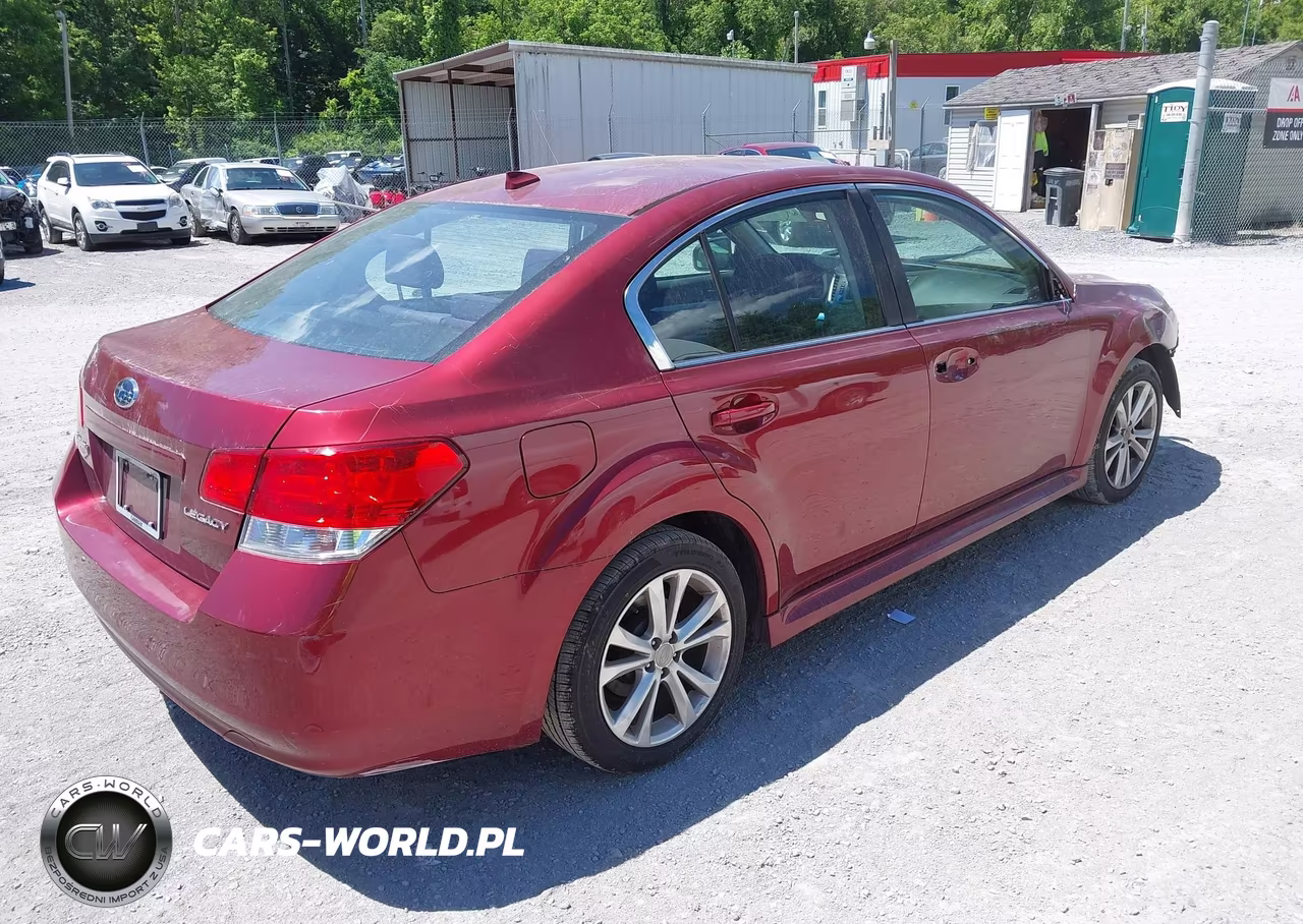 2014 Subaru Legacy 2.5I Premium VIN:4S3BMBC63E3032438 - 4