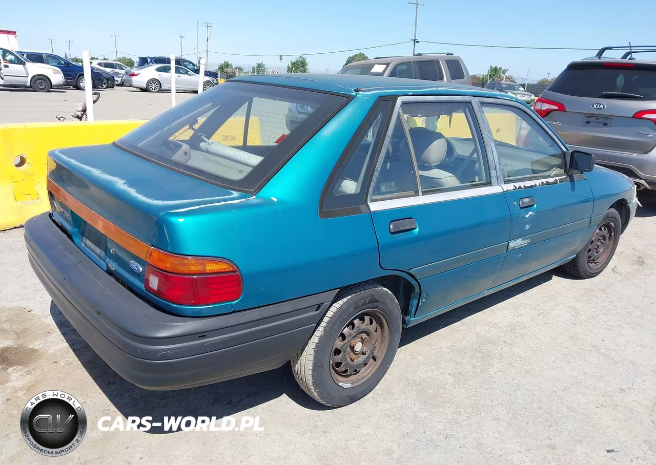 1993 Ford Escort Lx VIN:1FAPP14J2PW144956 - 4