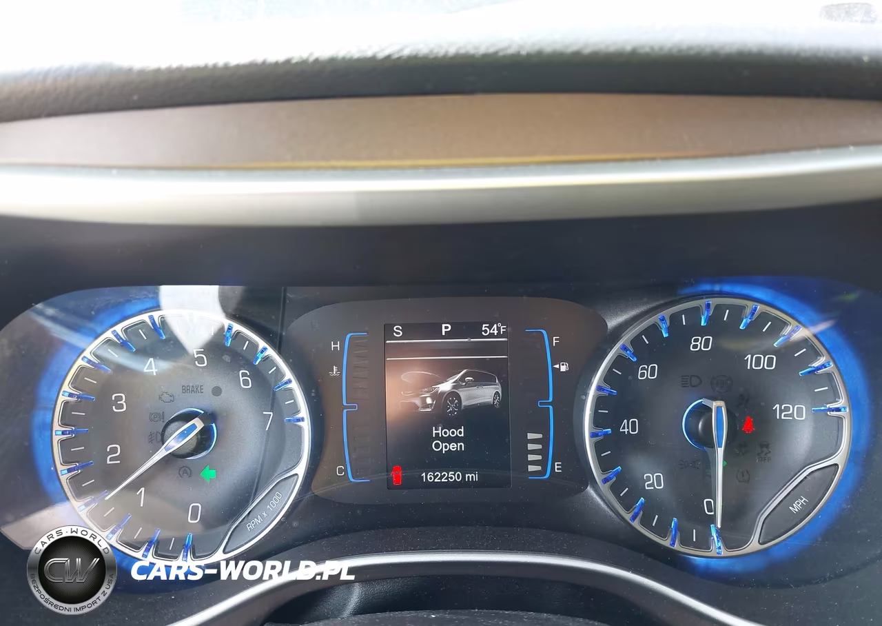 2017 Chrysler Pacifica Touring-L VIN:2C4RC1BG3HR660520 - 7