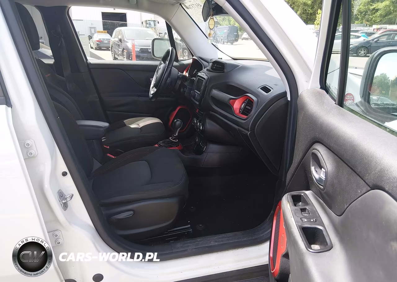 2015 Jeep Renegade Trailhawk VIN:ZACCJBCT0FPB55054 - 5