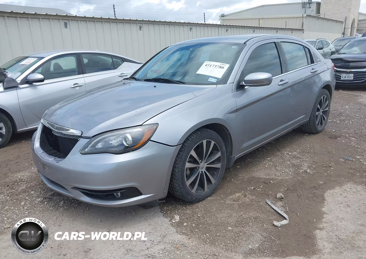 2013 Chrysler 200 Touring VIN:1C3CCBBG8DN720282 - 2