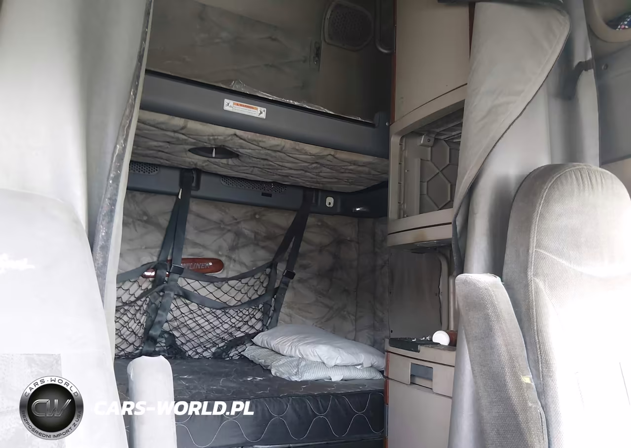 2010 Freightliner Cascadia 125 VIN:1FUJGLDR1ALAP8387 - 6