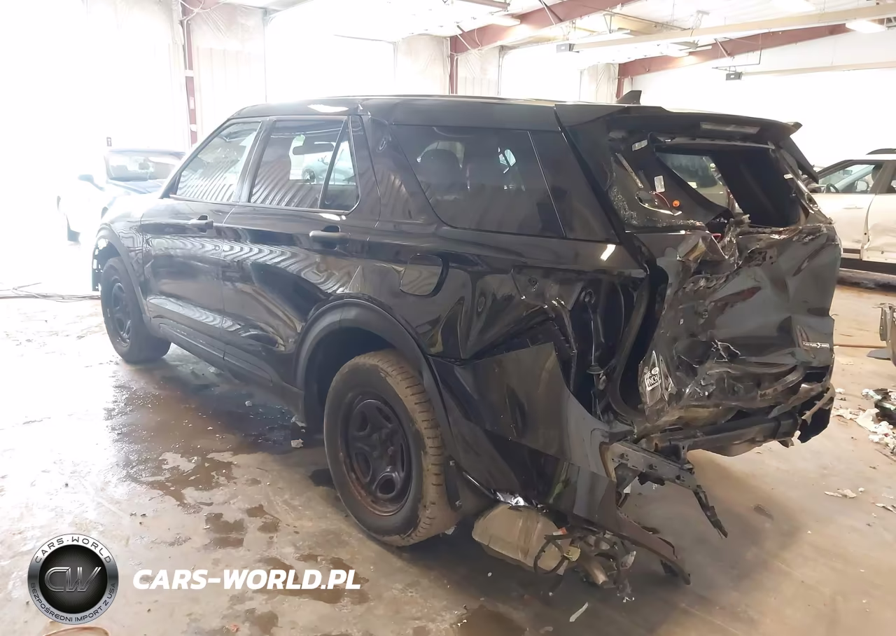2024 Ford Police Interceptor Utility VIN:1FM5K8AB2RGA25674 - 3