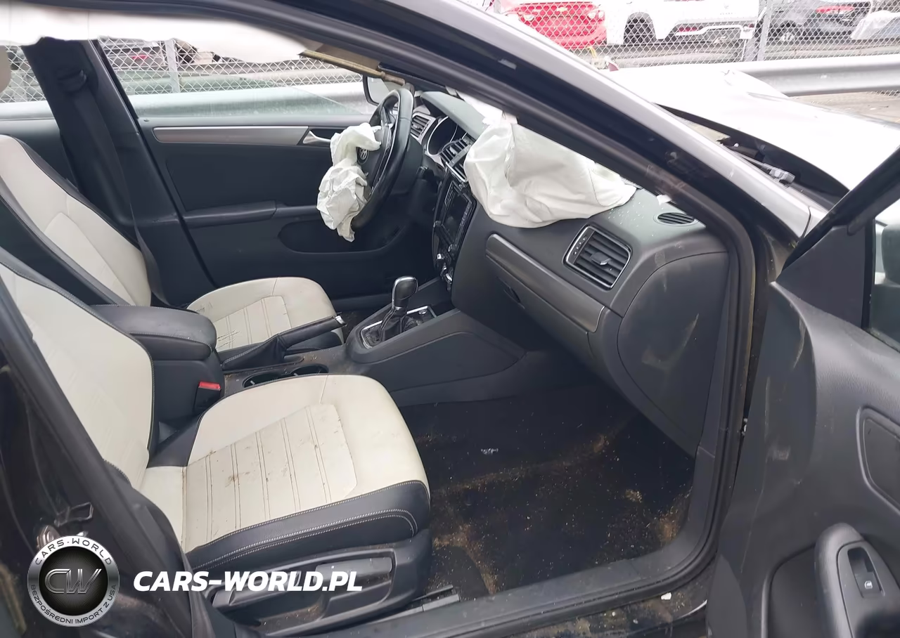 2016 Volkswagen Jetta 1.8T Sport VIN:3VWD17AJ4GM293792 - 5