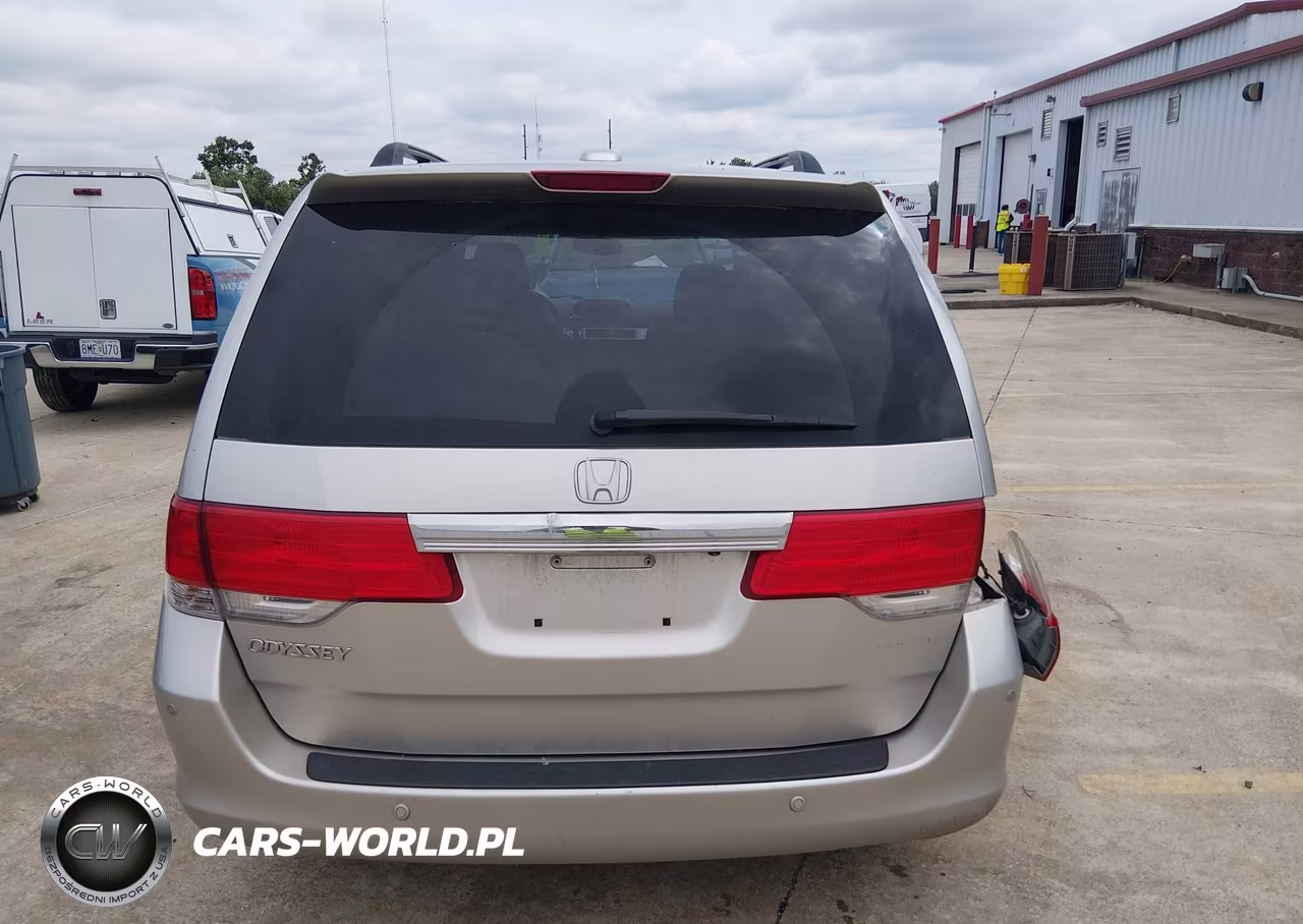 2008 Honda Odyssey Touring VIN:5FNRL38968B010242 - 16
