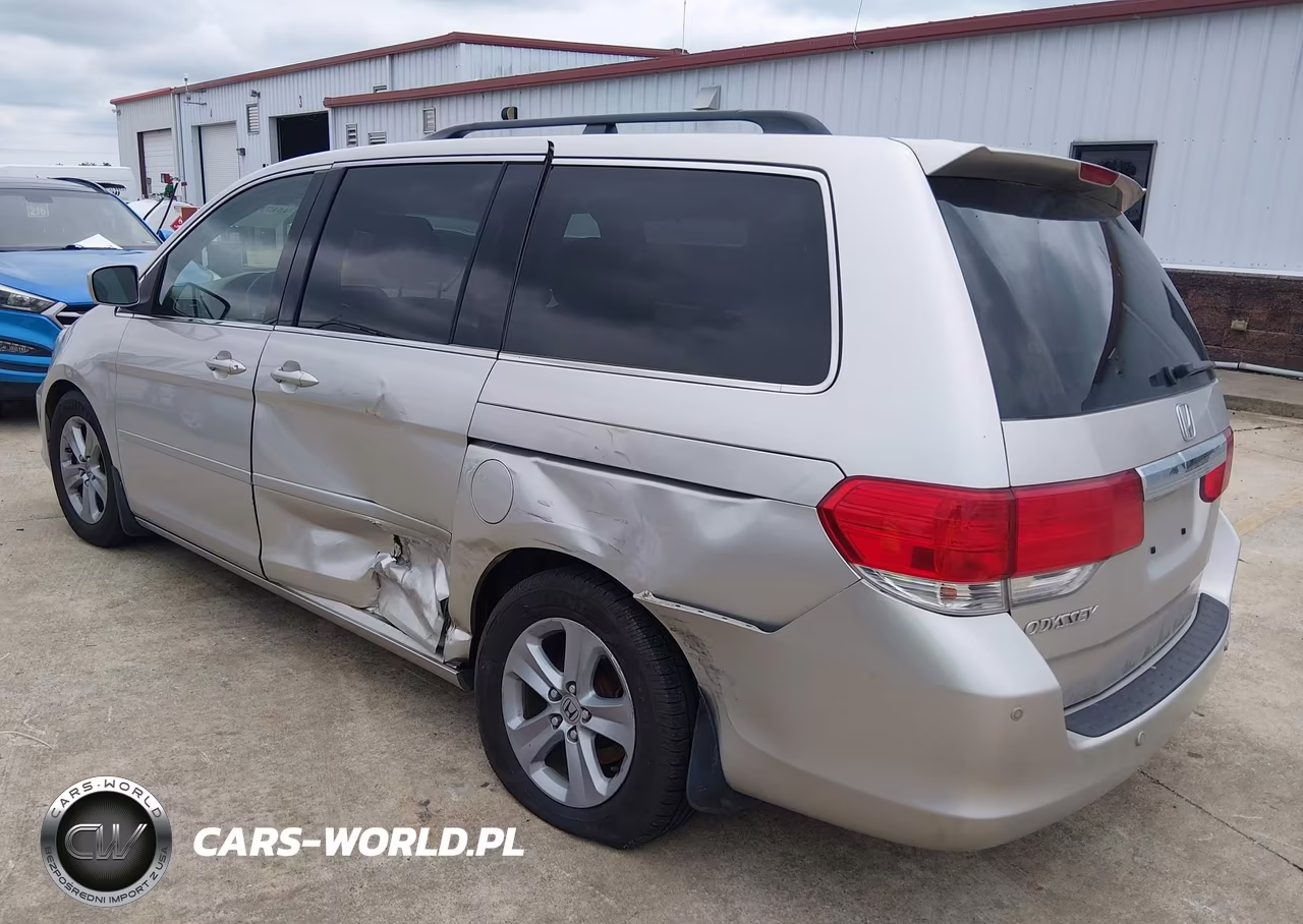 2008 Honda Odyssey Touring VIN:5FNRL38968B010242 - 3