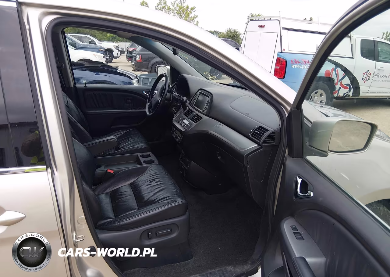 2008 Honda Odyssey Touring VIN:5FNRL38968B010242 - 5