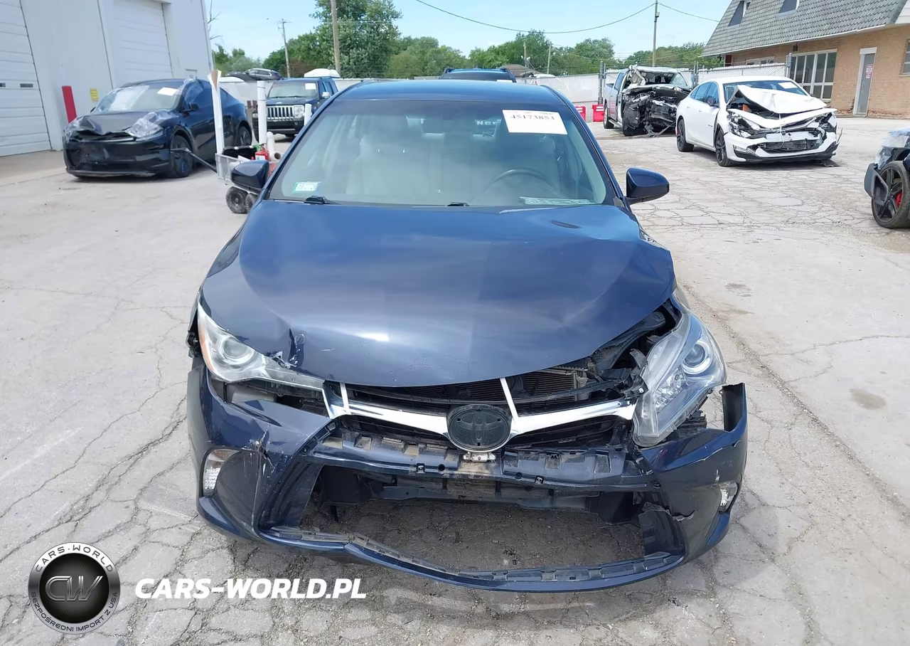 2015 Toyota Camry Le VIN:4T4BF1FK4FR506584 - 12