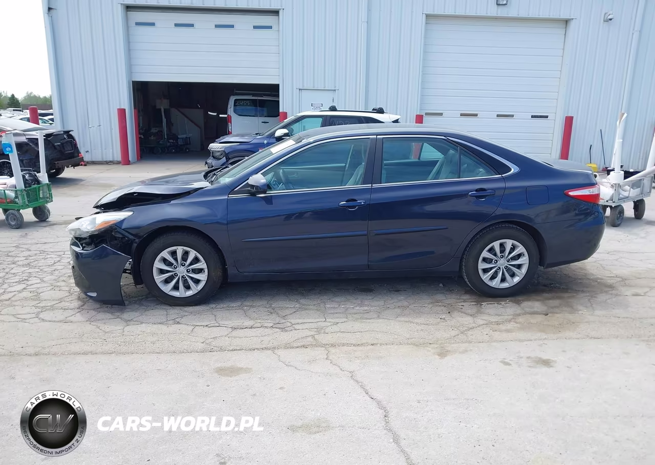 2015 Toyota Camry Le VIN:4T4BF1FK4FR506584 - 14