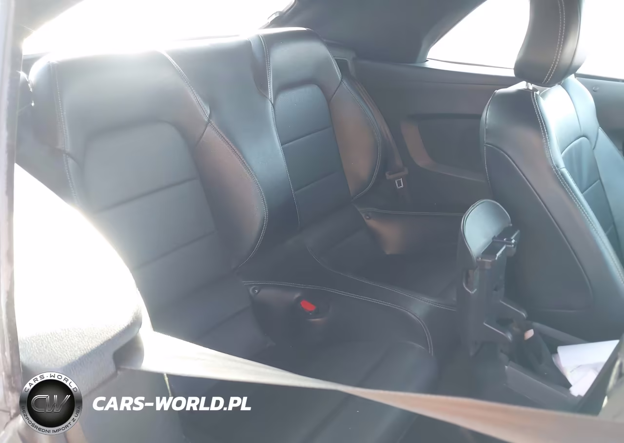 2023 Ford Mustang Ecoboost Premium VIN:1FATP8UHXP5110628 - 8