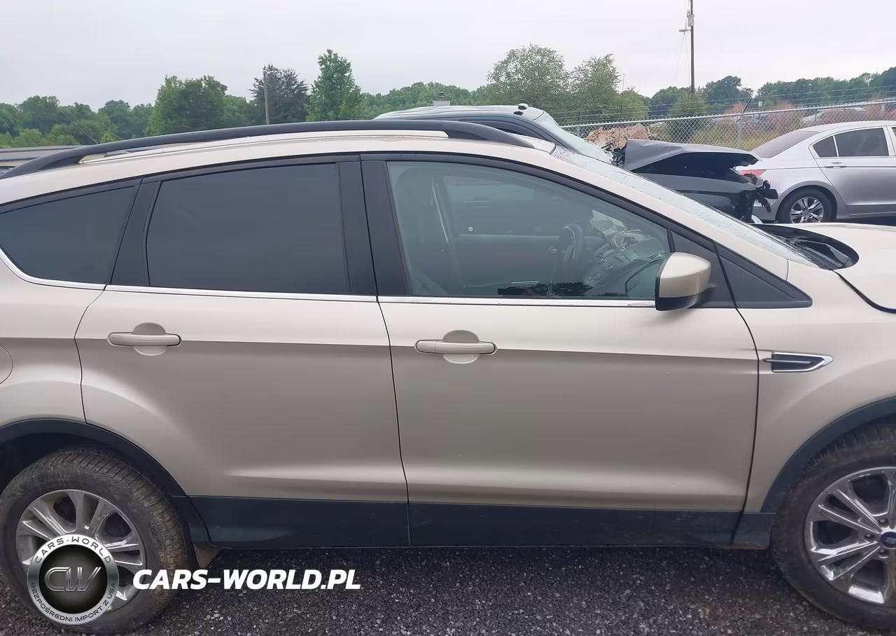 2018 Ford Escape Se VIN:1FMCU9GDXJUA38646 - 13