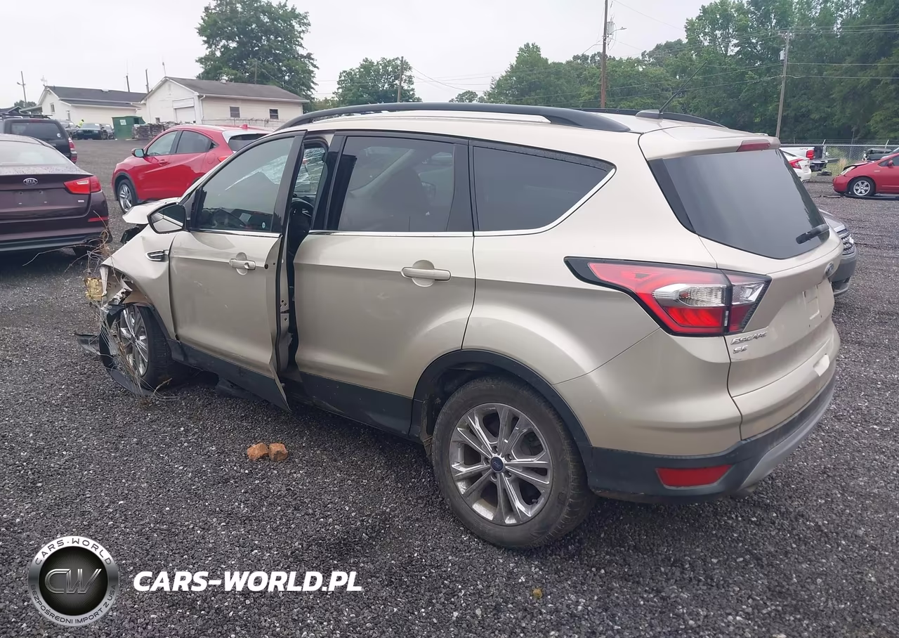 2018 Ford Escape Se VIN:1FMCU9GDXJUA38646 - 3