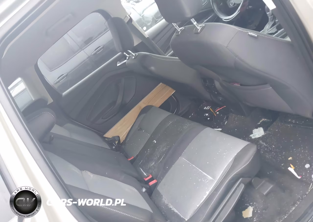 2018 Ford Escape Se VIN:1FMCU9GDXJUA38646 - 8