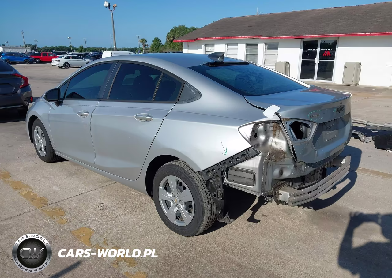 2016 Chevrolet Cruze Ls Auto VIN:1G1BC5SM9G7262686 - 3