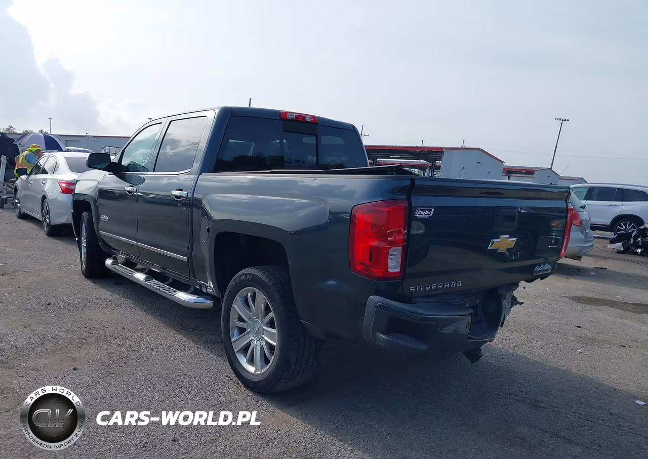 2018 Chevrolet Silverado 1500 High Country VIN:3GCPCTEC4JG571076 - 3