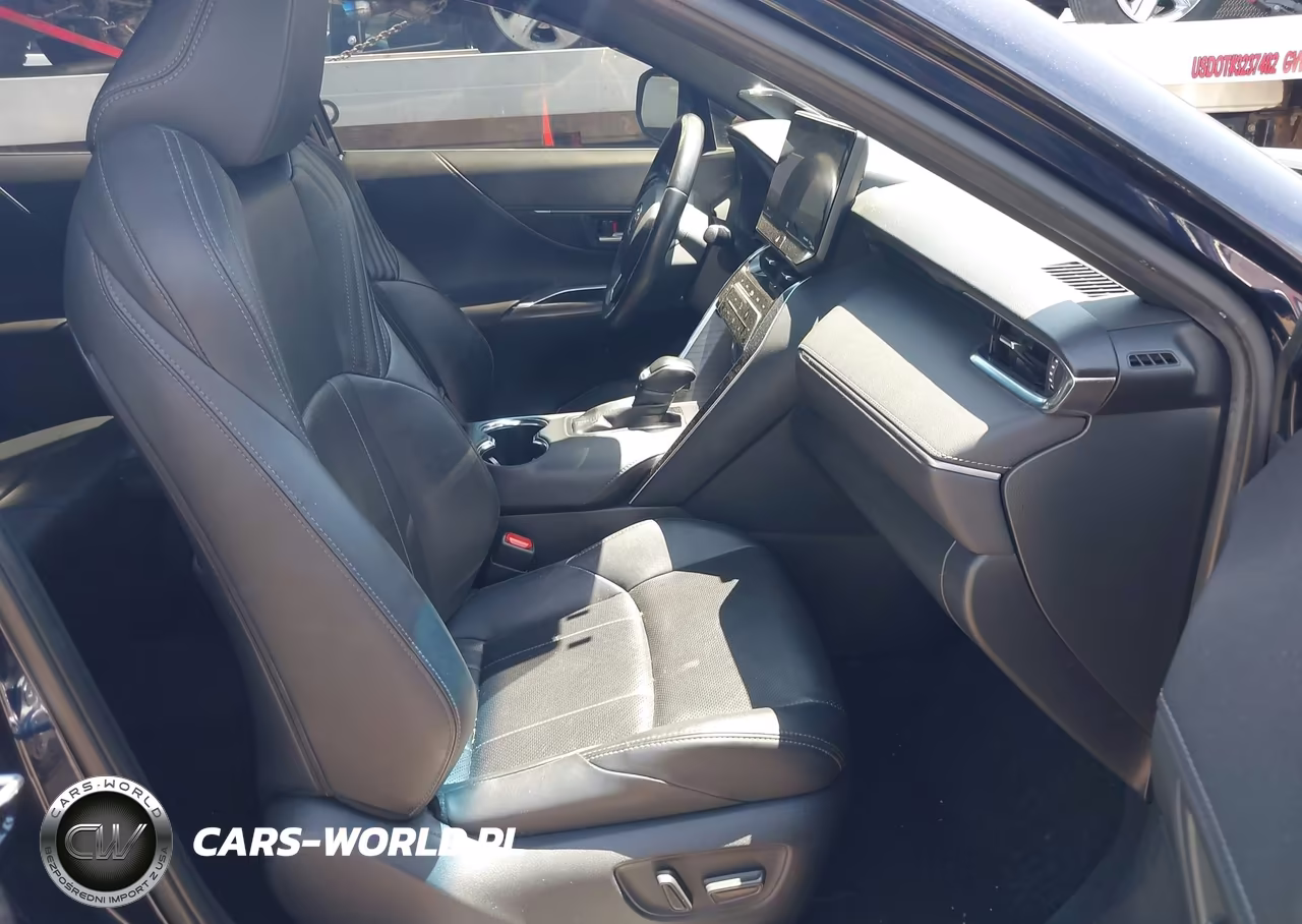 2021 Toyota Venza Limited VIN:JTEAAAAH4MJ010747 - 5