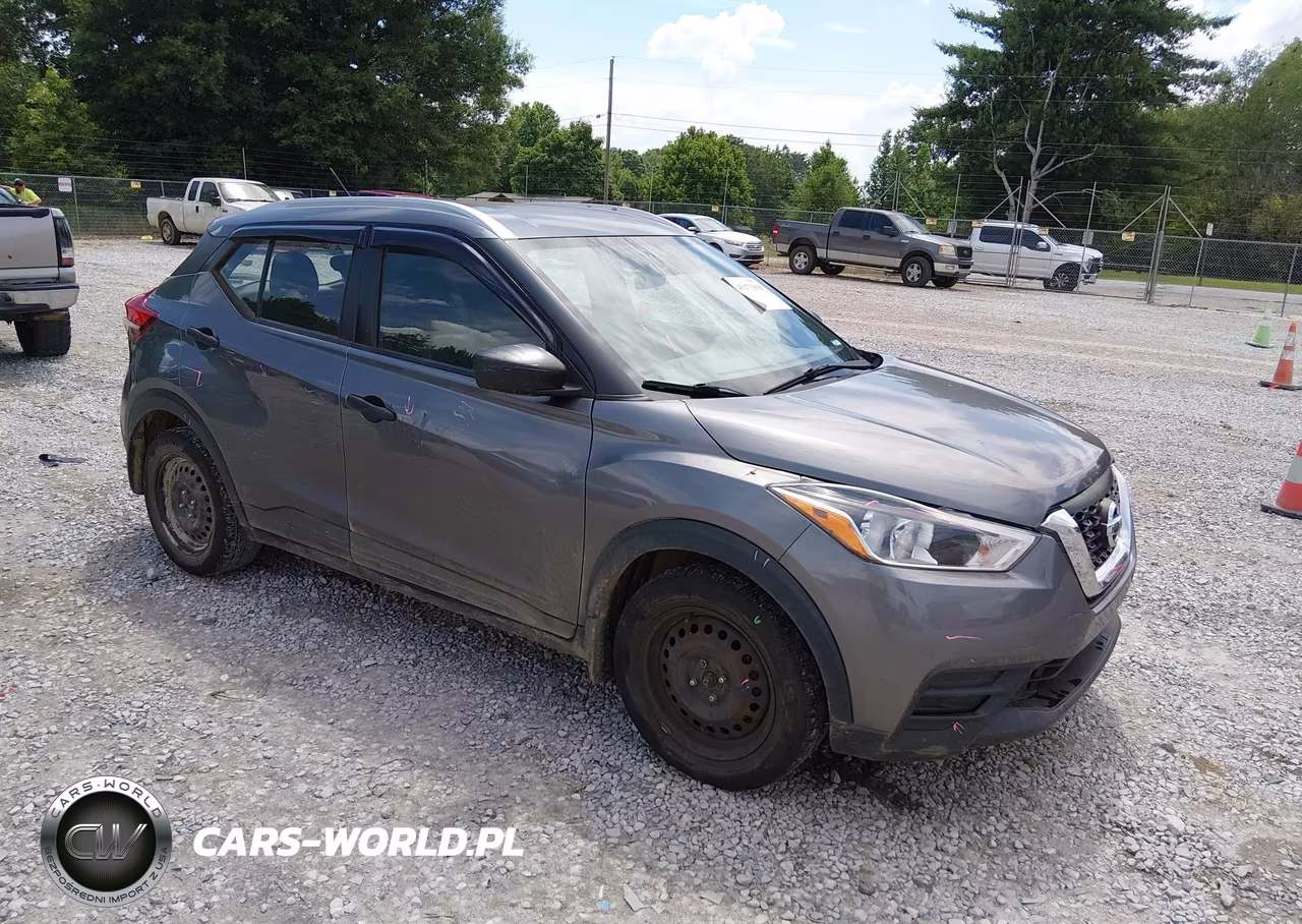 2018 Nissan Kicks S