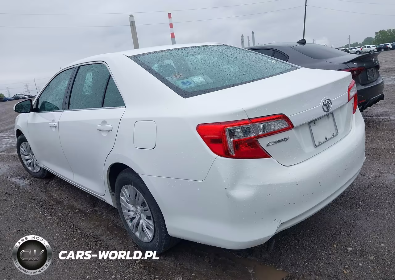 2012 Toyota Camry Le VIN:4T1BF1FK5CU570154 - 3