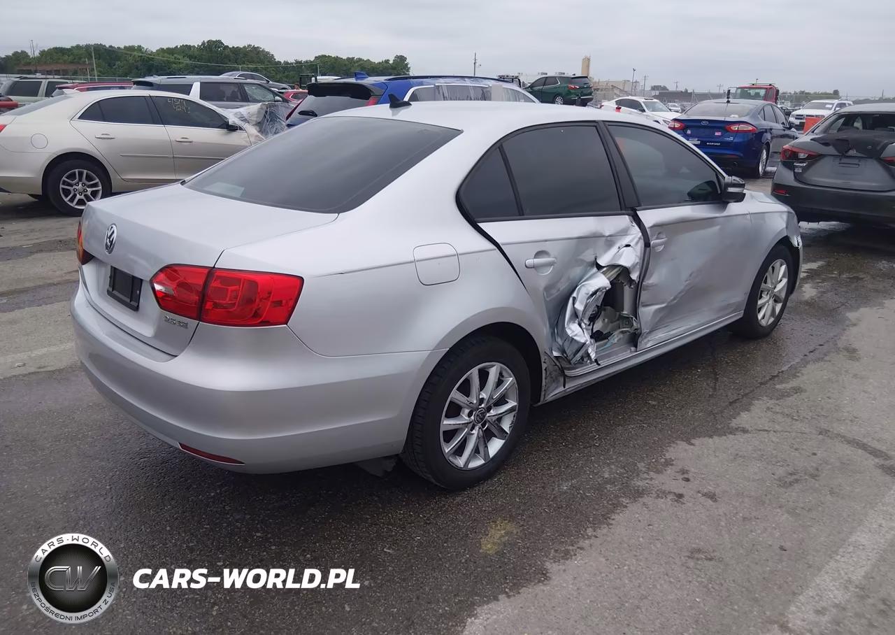 2011 Volkswagen Jetta 2.5L Se VIN:3VWDX7AJ6BM384926 - 4