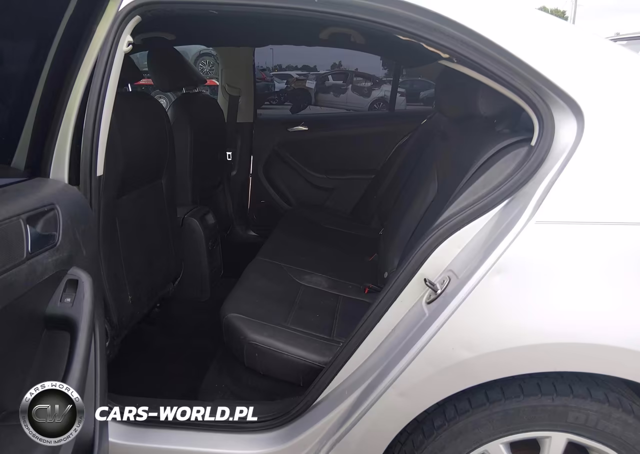 2011 Volkswagen Jetta 2.5L Se VIN:3VWDX7AJ6BM384926 - 8