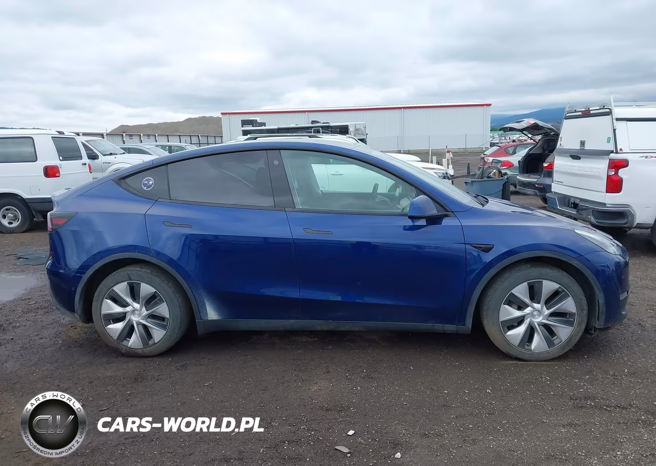 2021 Tesla Model Y Long Range Dual Motor All-Wheel Drive VIN:5YJYGDEE3MF231699 - 13