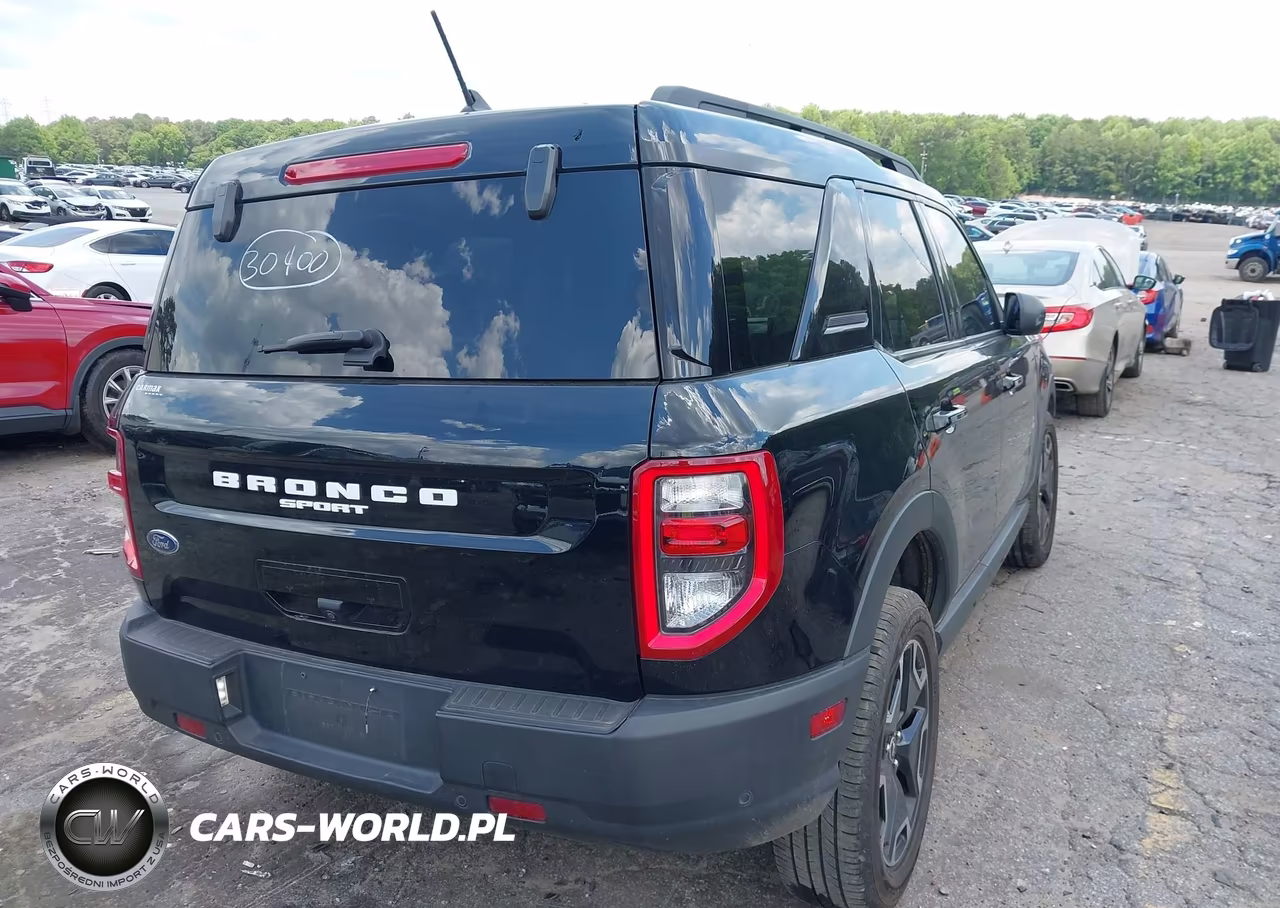 2021 Ford Bronco Sport Outer Banks VIN:3FMCR9C68MRA99465 - 4