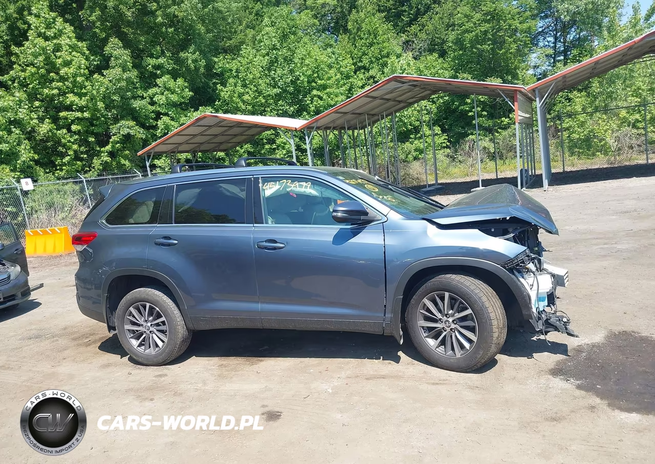 2019 Toyota Highlander Xle VIN:5TDJZRFH2KS987258 - 14