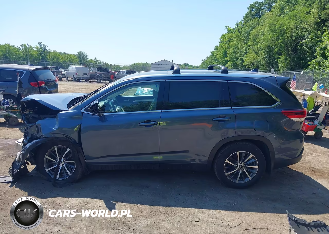 2019 Toyota Highlander Xle VIN:5TDJZRFH2KS987258 - 15