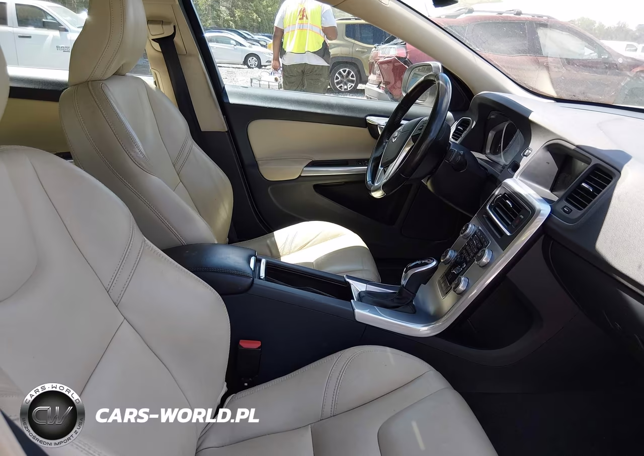2017 Volvo S60 T5 Dynamic VIN:YV140MTL9H2435219 - 5