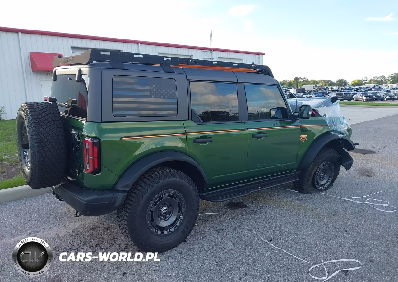 2024 Ford Bronco Badlands VIN:1FMEE9BP2RLB24543 - 4