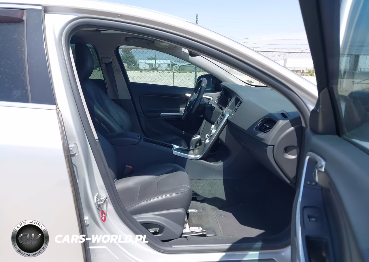 2016 Volvo S60 T5 Drive-E Premier VIN:YV126MFK8G2393908 - 5