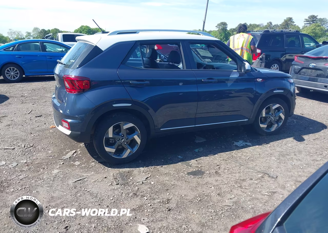 2025 Hyundai Venue Limited VIN:KMHRC8A35SU392907 - 13