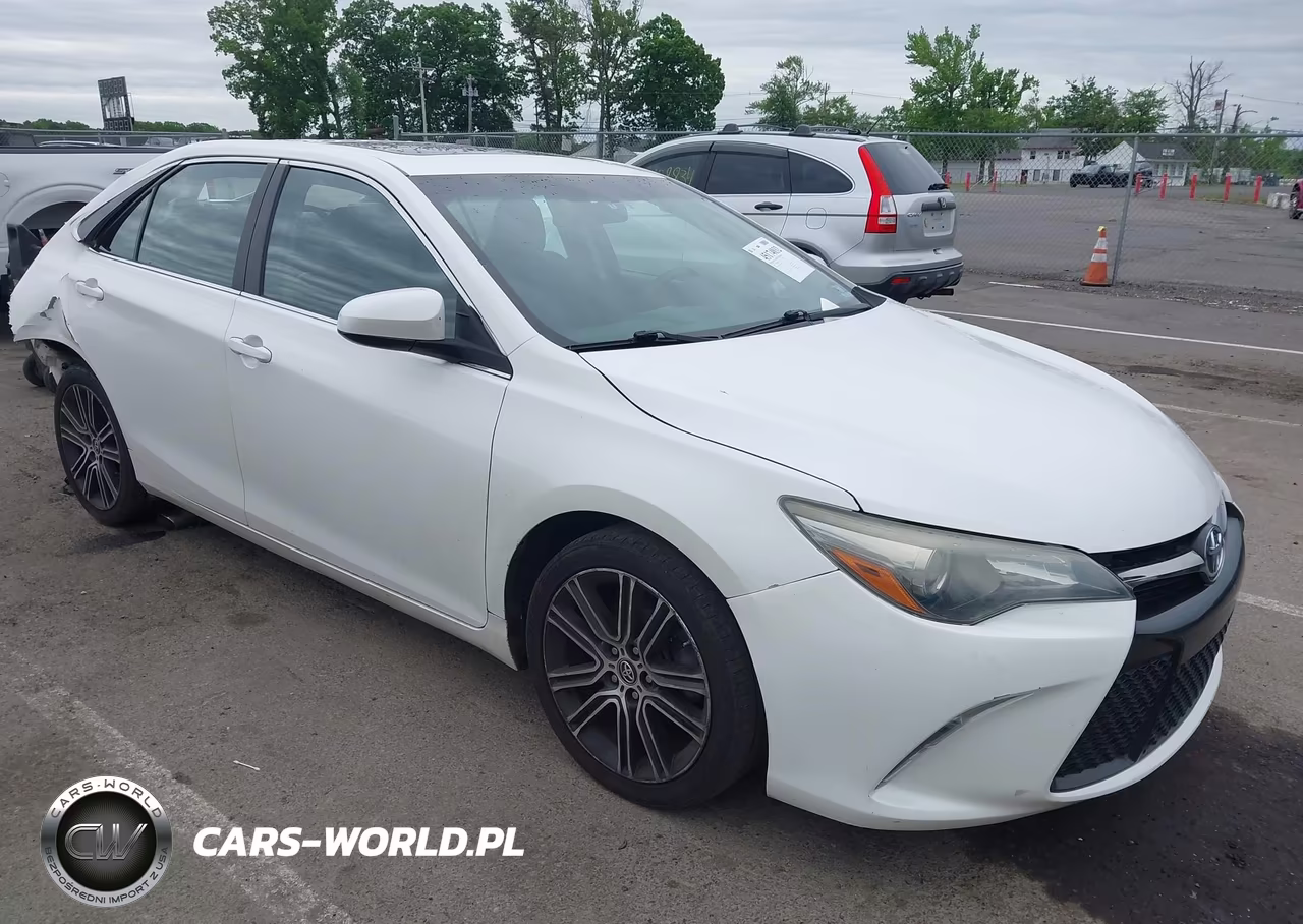 2016 Toyota Camry Se – zdjęcie 1 z 16