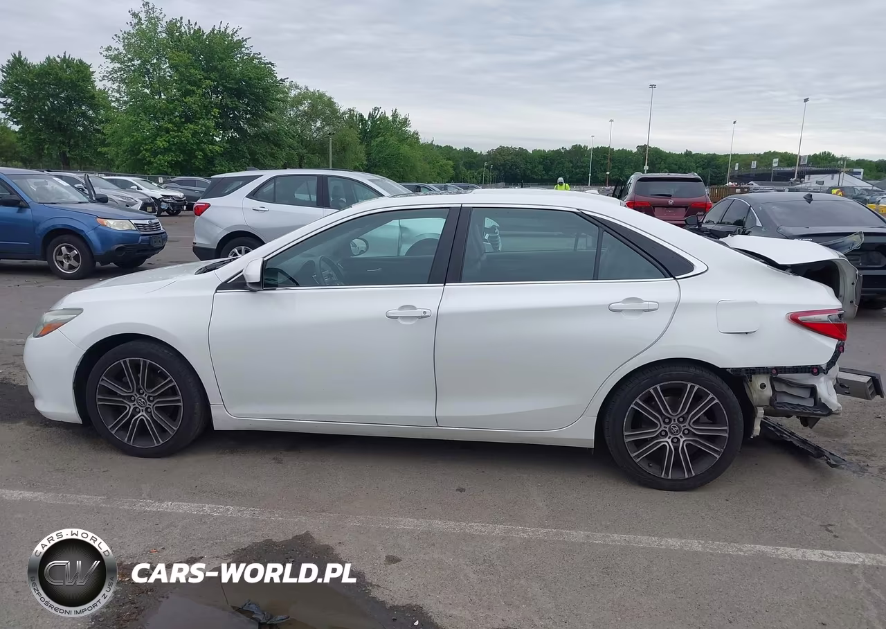 2016 Toyota Camry Se VIN:4T1BF1FK1GU157430 - 14