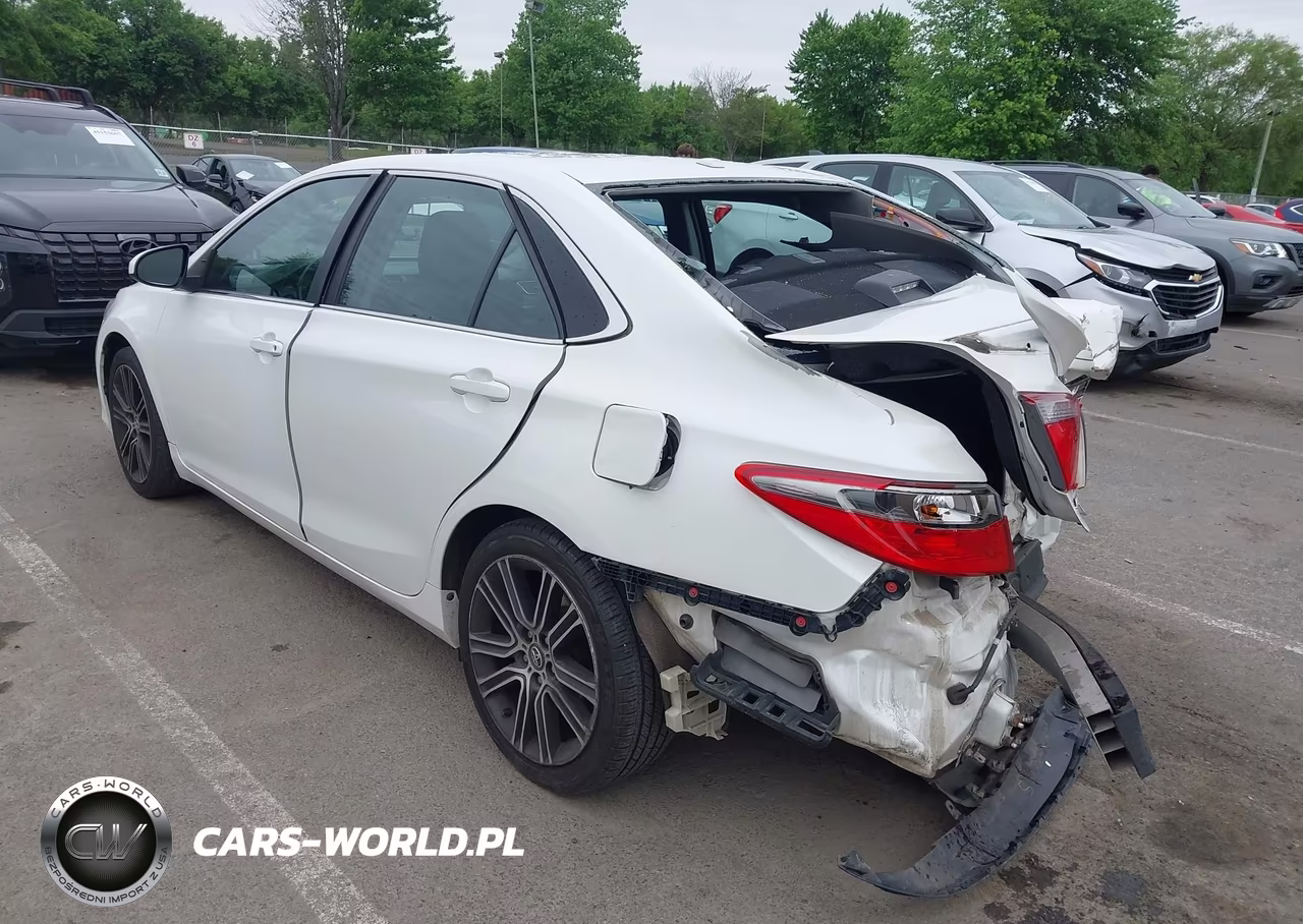 2016 Toyota Camry Se VIN:4T1BF1FK1GU157430 - 3