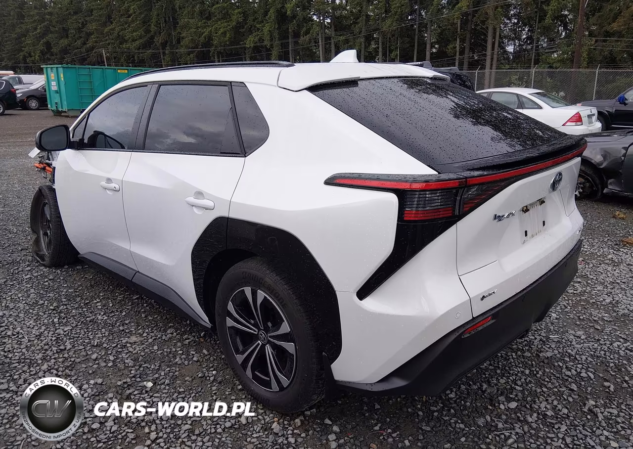 2024 Toyota Bz4X Xle VIN:JTMABACA2RA073600 - 3