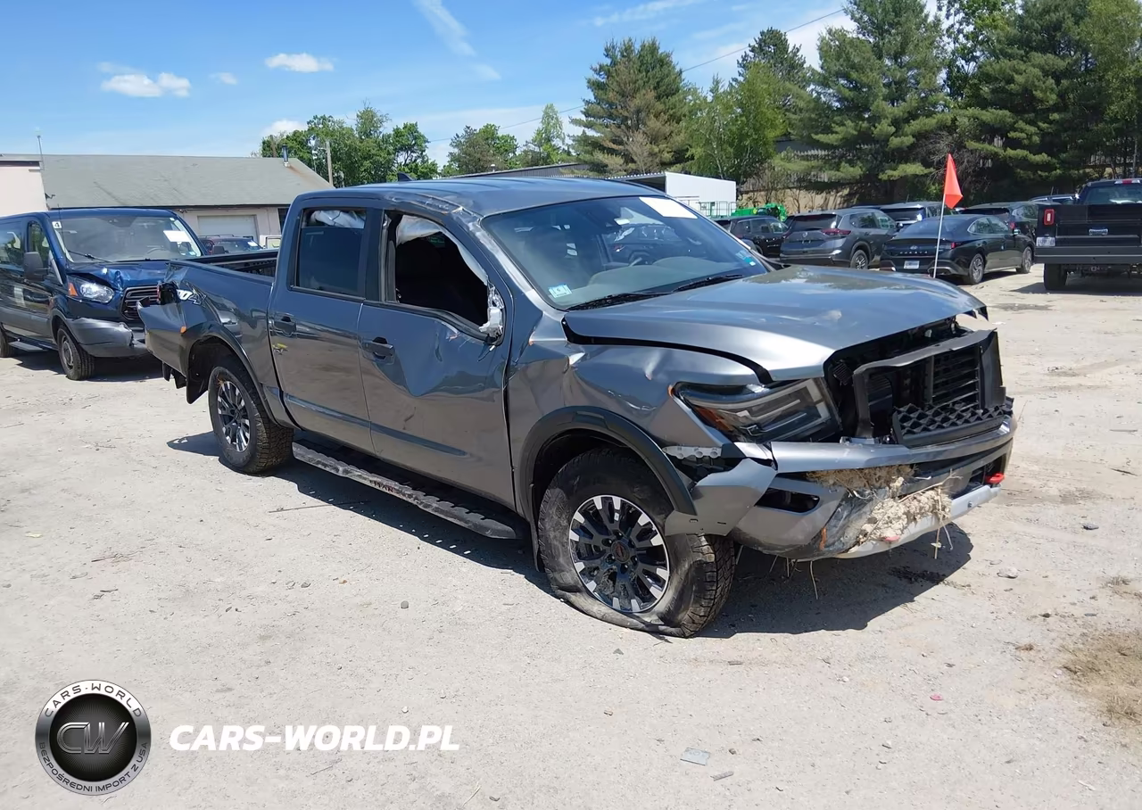 2024 Nissan Titan Pro-4X 4X4 – zdjęcie 1 z 19