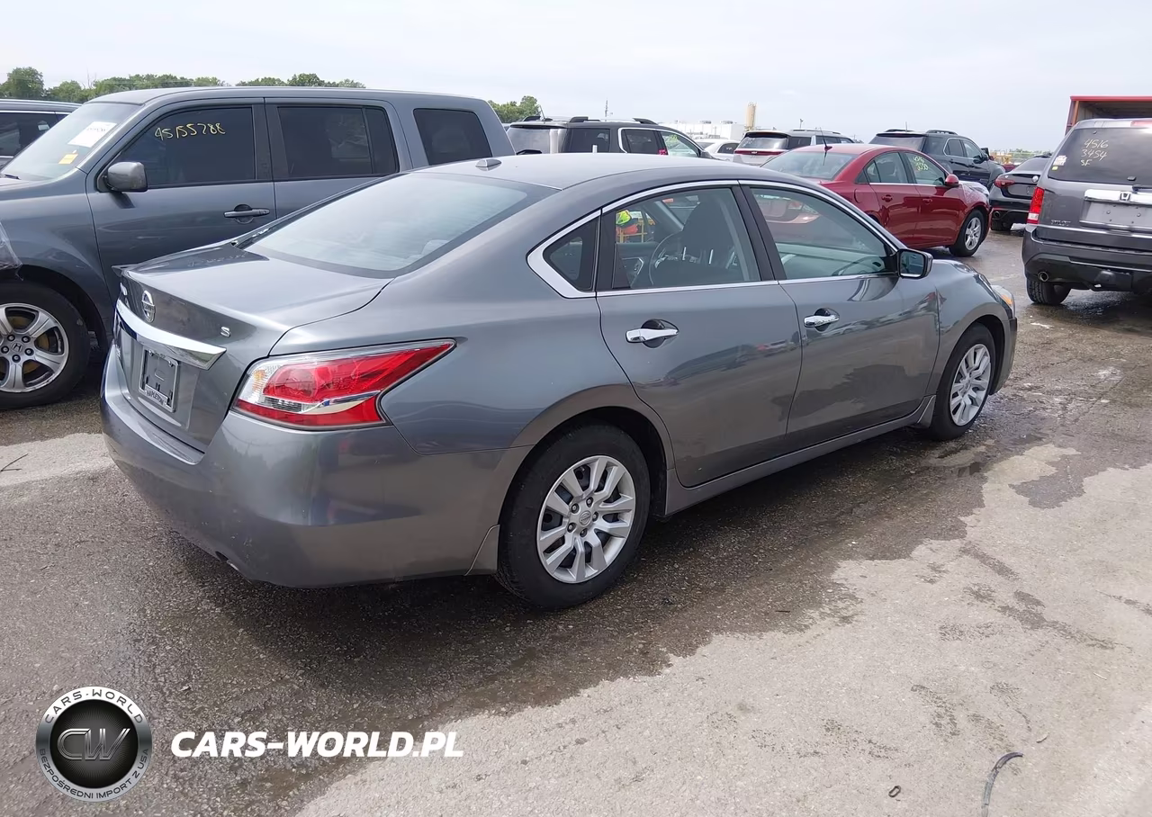 2015 Nissan Altima 2.5 S VIN:1N4AL3AP0FC185348 - 4