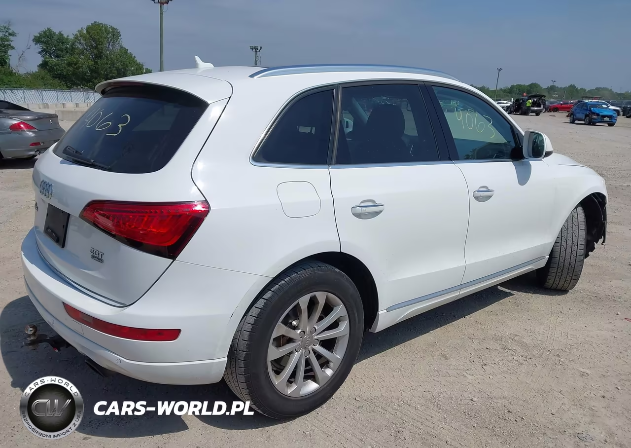 2015 Audi Q5 2.0T Premium VIN:WA1LFAFP6FA067592 - 4