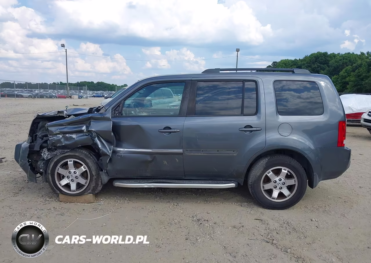 2010 Honda Pilot Touring VIN:5FNYF3H93AB007484 - 14