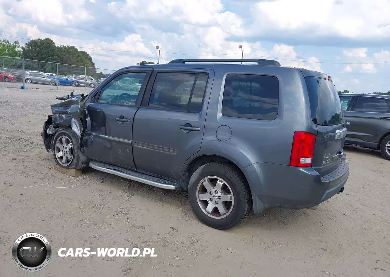 2010 Honda Pilot Touring VIN:5FNYF3H93AB007484 - 3