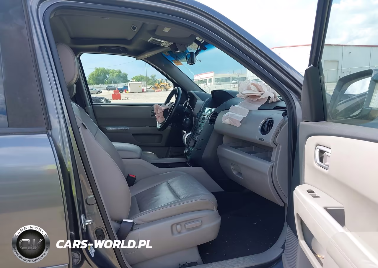 2010 Honda Pilot Touring VIN:5FNYF3H93AB007484 - 5