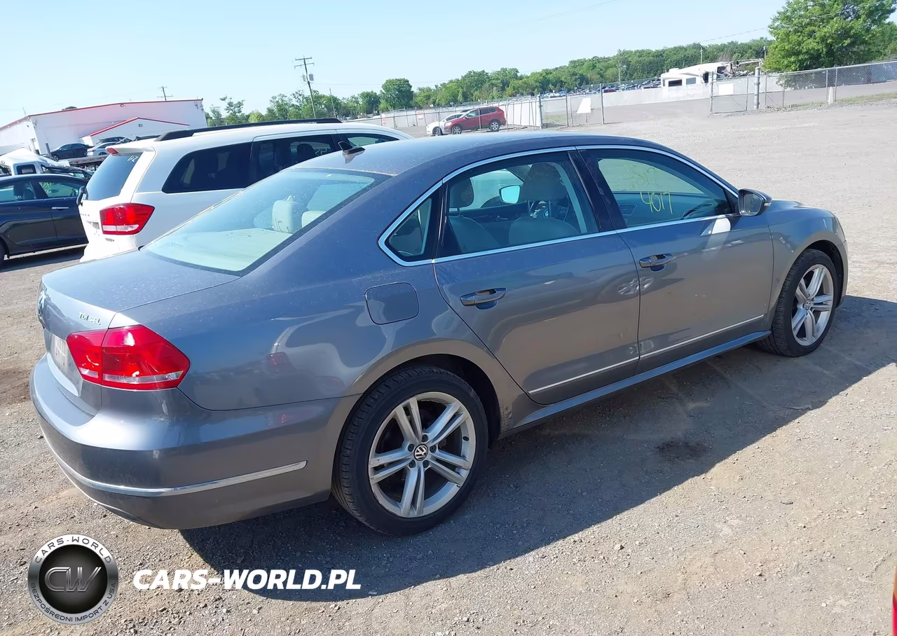 2012 Volkswagen Passat 2.0L Tdi Sel Premium VIN:1VWCN7A37CC099299 - 4