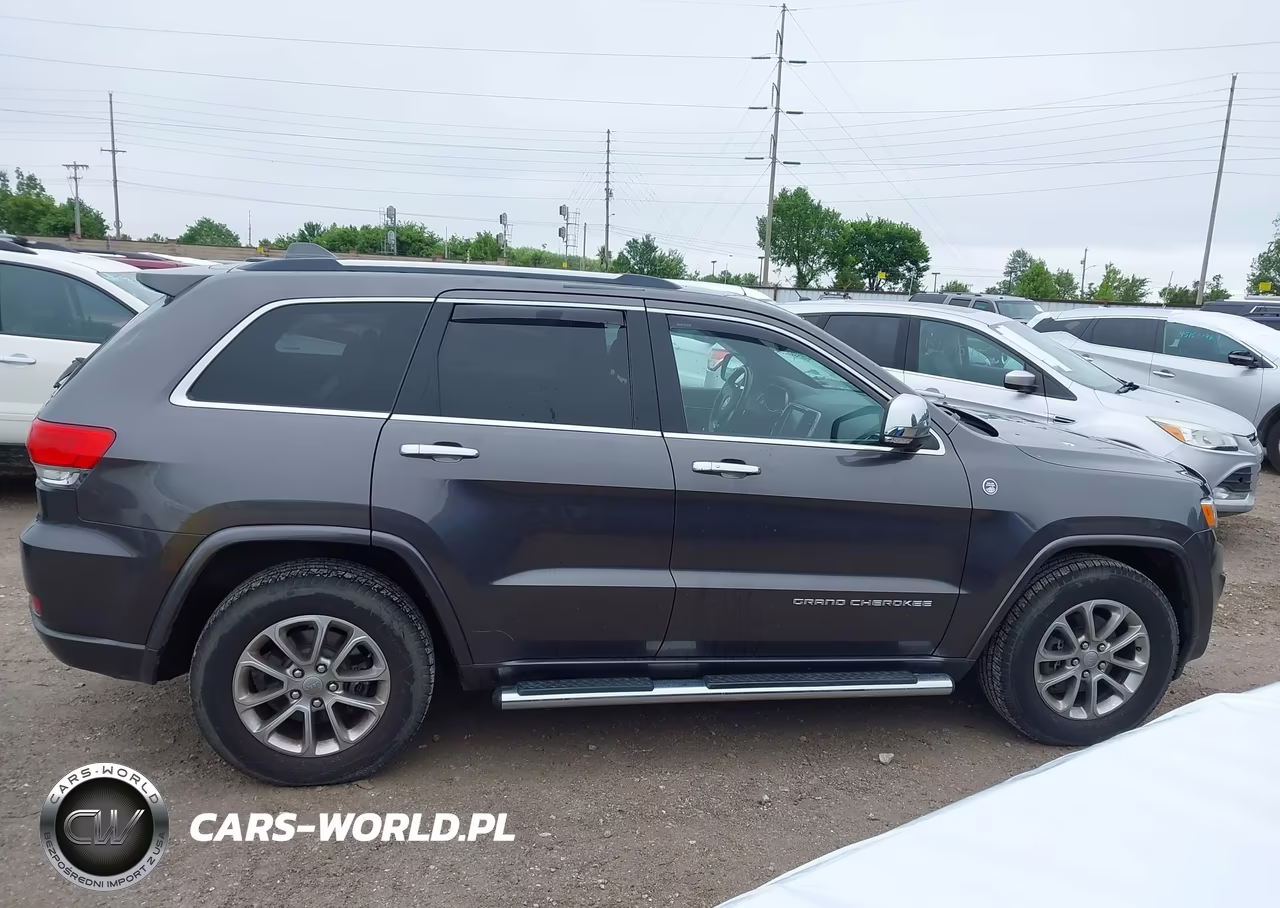 2015 Jeep Grand Cherokee Overland VIN:1C4RJFCG3FC718083 - 13
