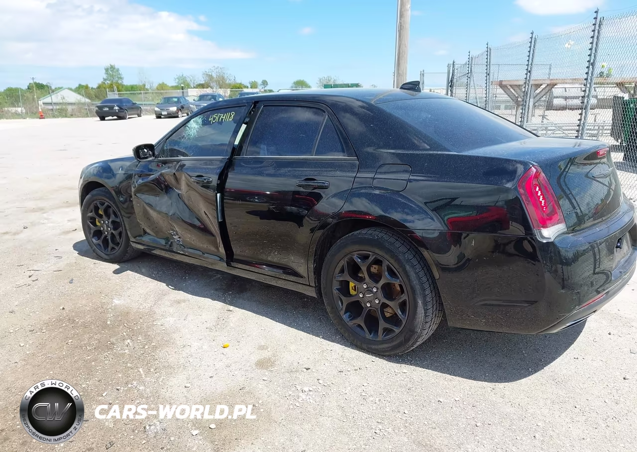 2019 Chrysler 300 300S Awd VIN:2C3CCAGG7KH538324 - 3