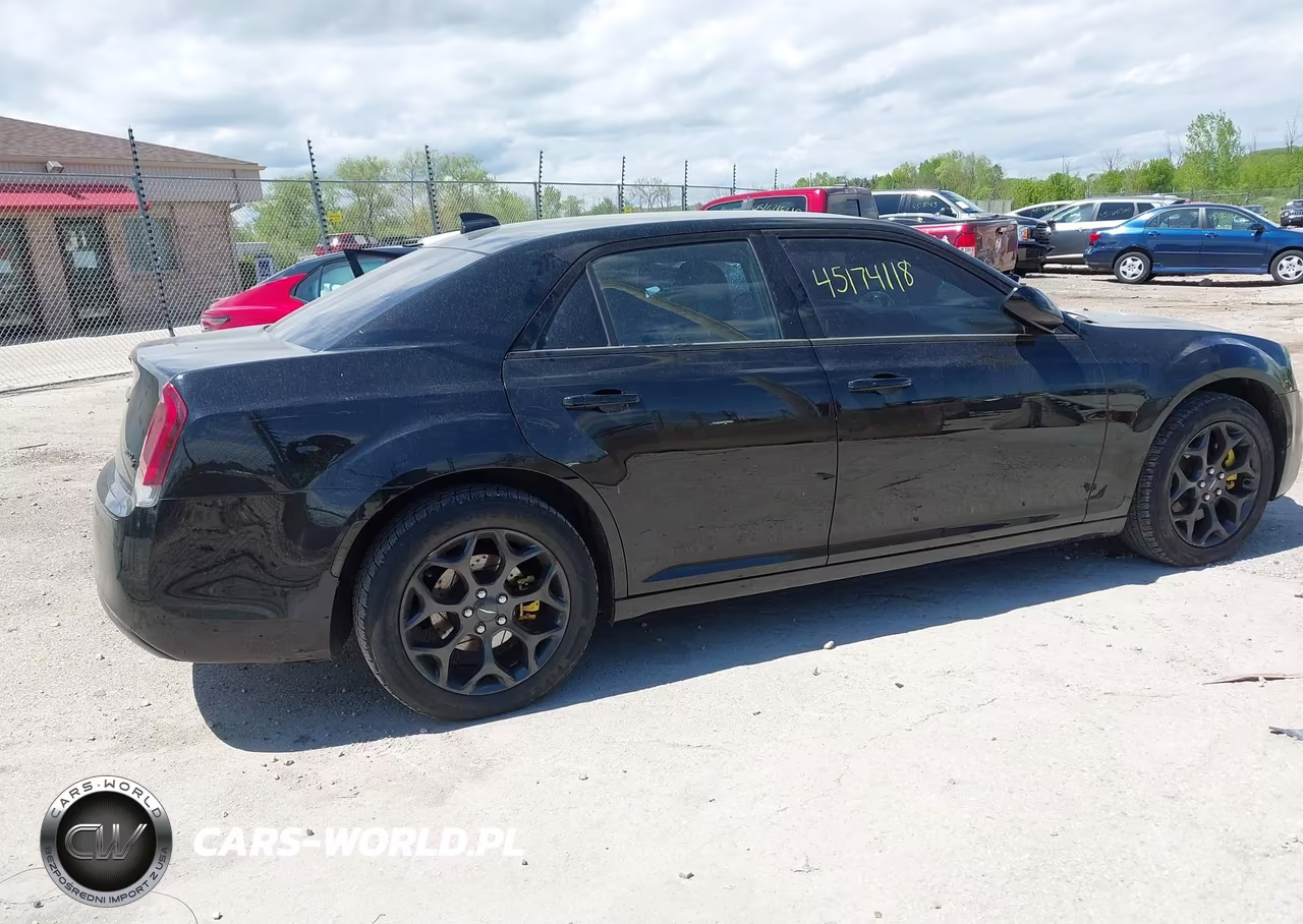 2019 Chrysler 300 300S Awd VIN:2C3CCAGG7KH538324 - 4