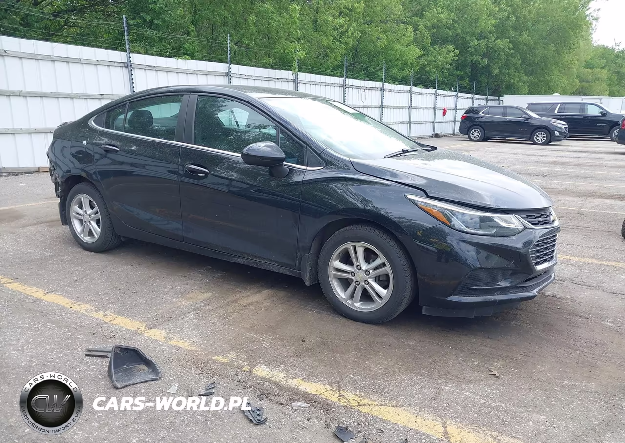 2017 Chevrolet Cruze Lt Auto – zdjęcie 1 z 16