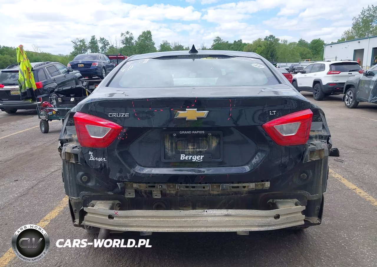 2017 Chevrolet Cruze Lt Auto VIN:1G1BE5SM7H7168107 - 16