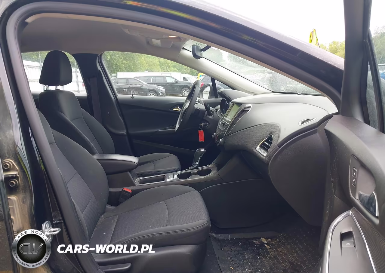 2017 Chevrolet Cruze Lt Auto VIN:1G1BE5SM7H7168107 - 5